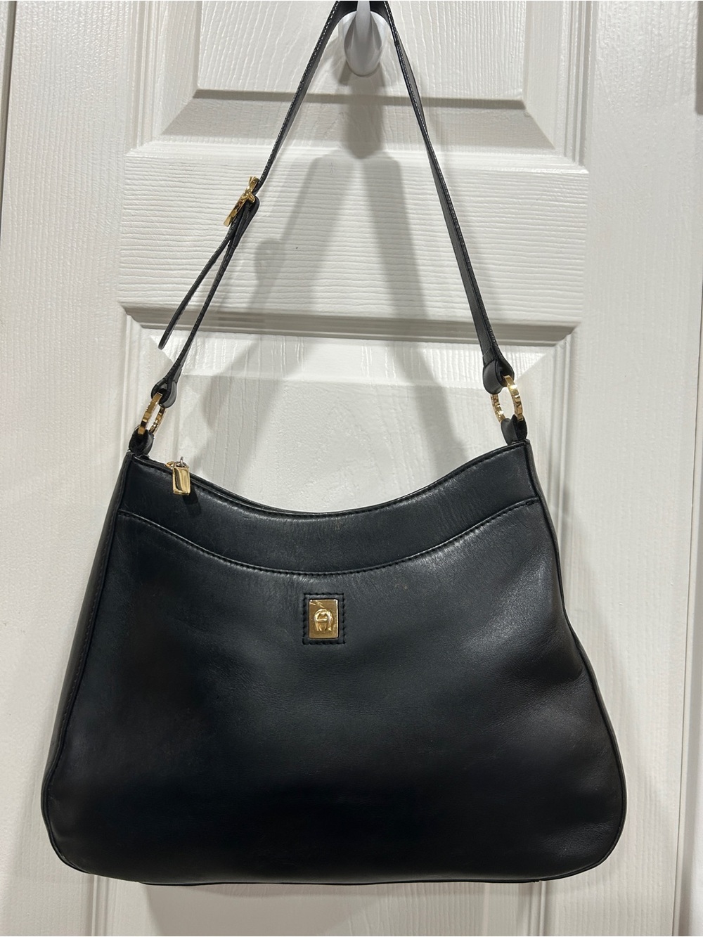 Vintage Etienne Aigner Genuine Leather Shoulder Bag